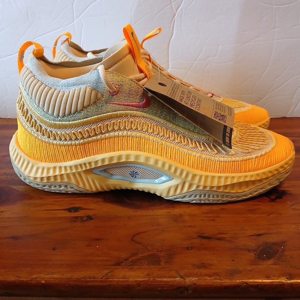Stylish Orange and Beige Men's Sneakers